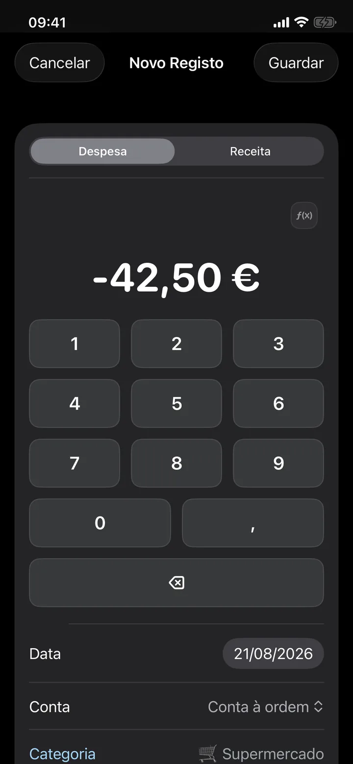 Ecrã Novo Registo em modo escuro, com o teclado numérico.